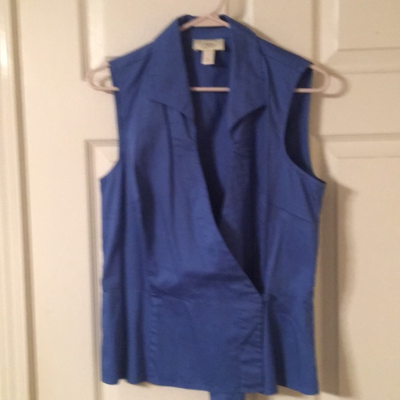 Loft wrap top. - Picture 1 of 3